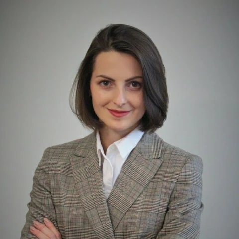 Алина
